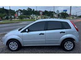 FORD - FIESTA - 2004/2004 - Prata - R$ 21.900,00