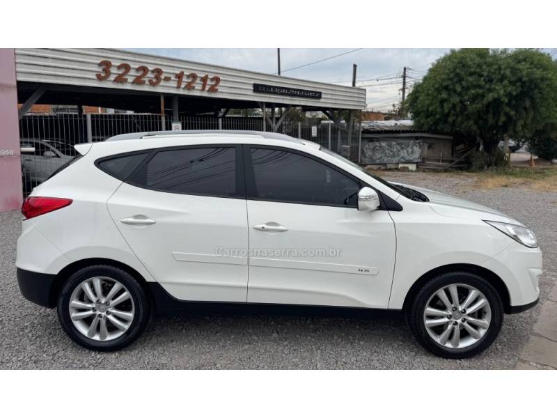 HYUNDAI - IX35 - 2014/2015 - Branca - R$ 73.900,00