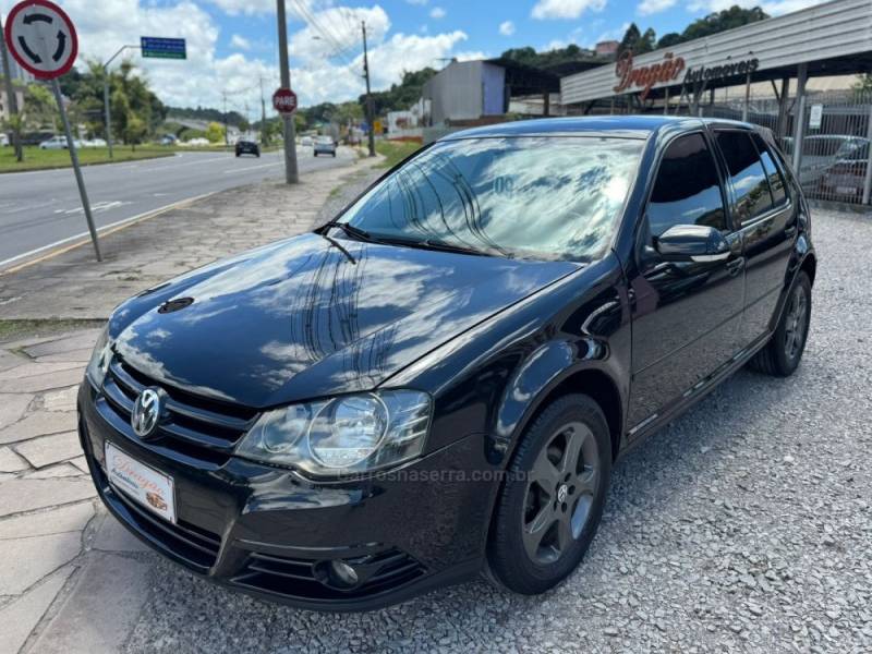 VOLKSWAGEN - GOLF - 2008/2009 - Preta - R$ 43.900,00