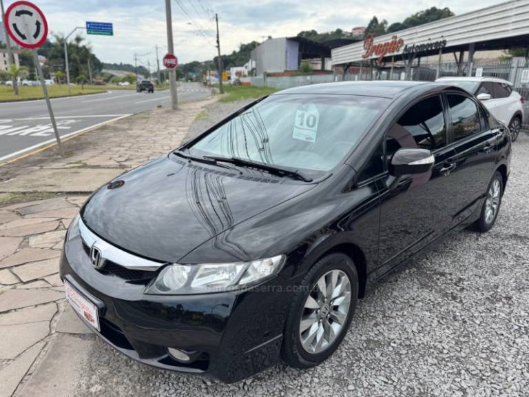 HONDA - CIVIC - 2010/2010 - Preta - R$ 48.900,00