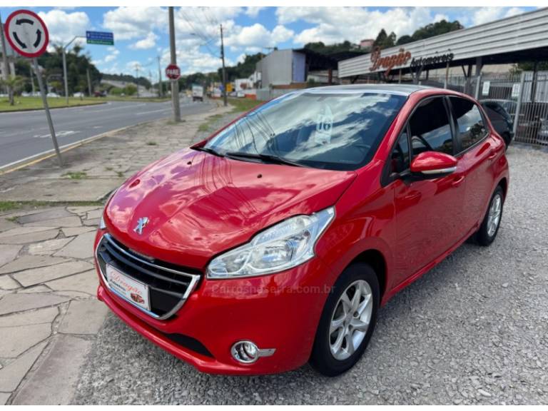 PEUGEOT - 208 - 2015/2016 - Vermelha - R$ 47.900,00