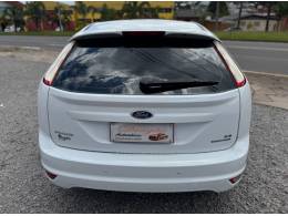 FORD - FOCUS - 2012/2012 - Branca - R$ 42.900,00