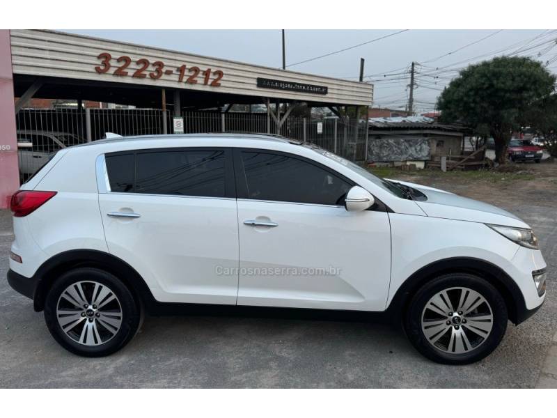 KIA MOTORS - SPORTAGE - 2014/2015 - Branca - R$ 90.900,00